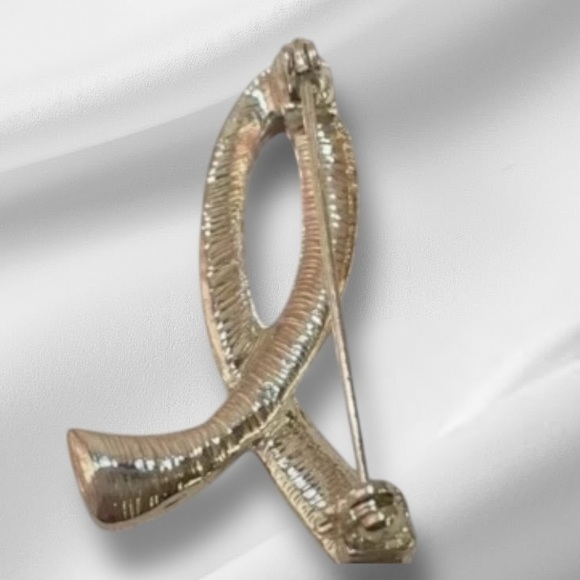 Avon Breast Pink Hope Cancer Awareness Brooch, Silver w/ Ombré Pink Rhinestones - Picture 4 of 7